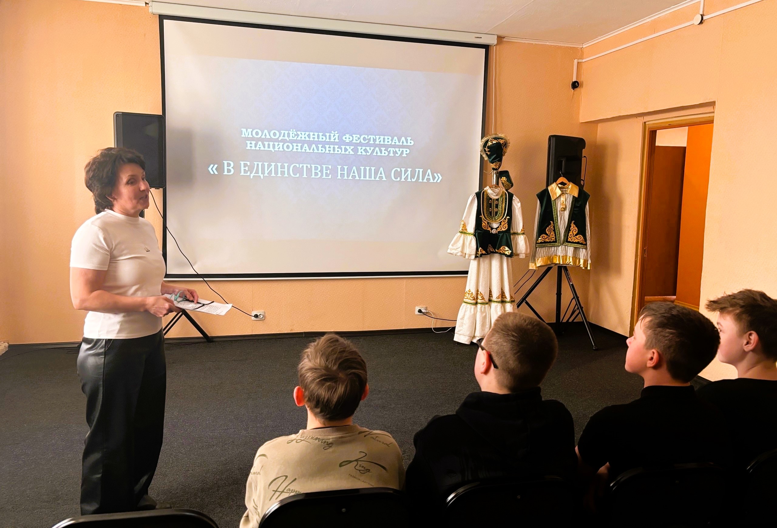 Третий лекторий и мастер-класс в Большереченском центре немецкой культуры «Эдельвейс».