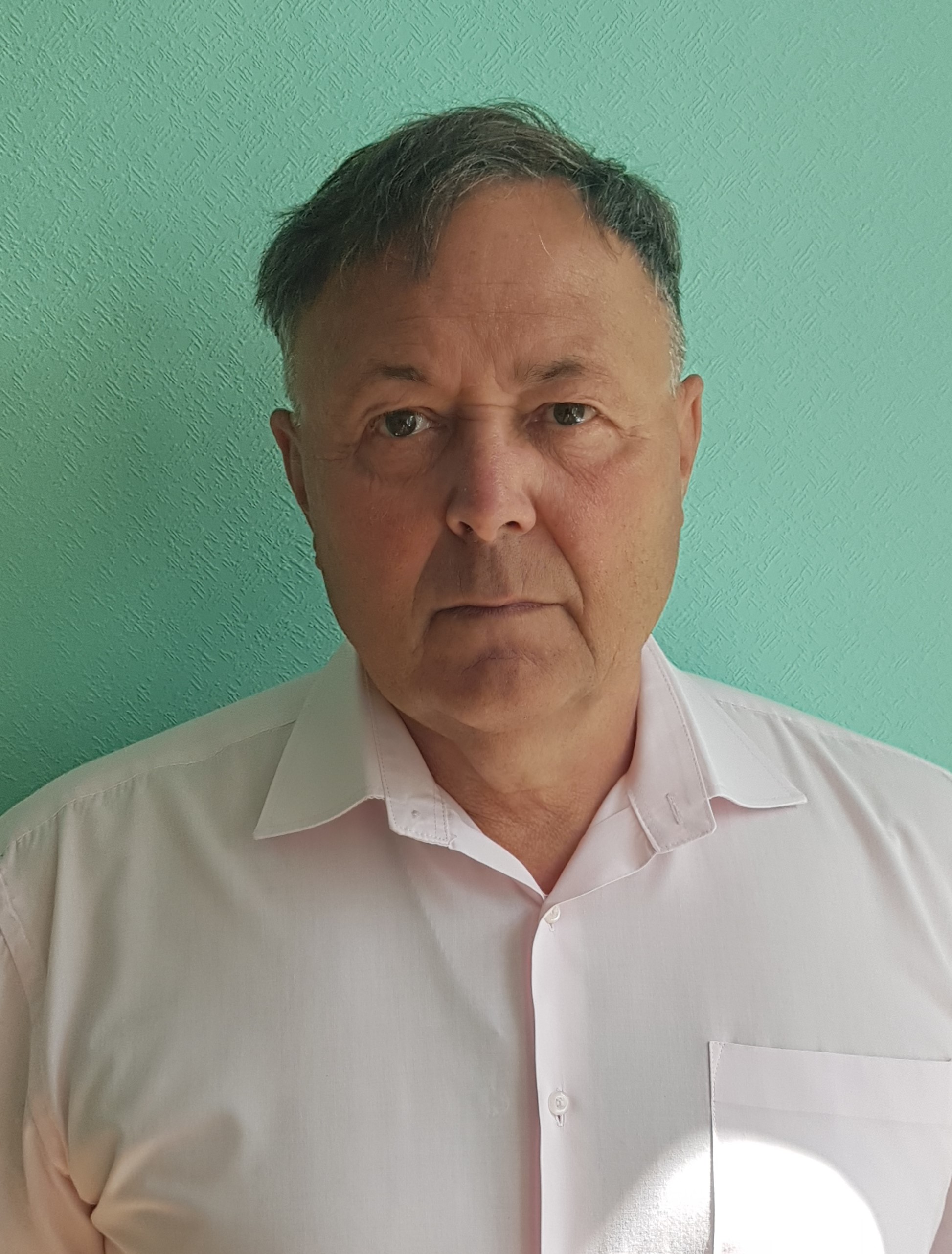Шрейдер Виктор Иванович.