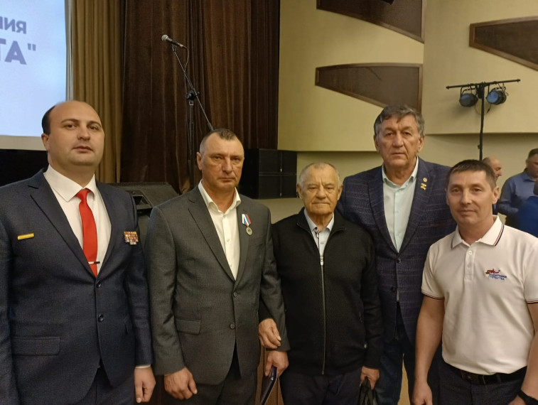 Медалью «Отец Солдата» отметили 30 жителей Омской области.. Медалью «Отец Солдата» отметили 30 жителей Омской области..